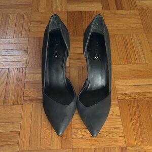 Aldo matte black heels
